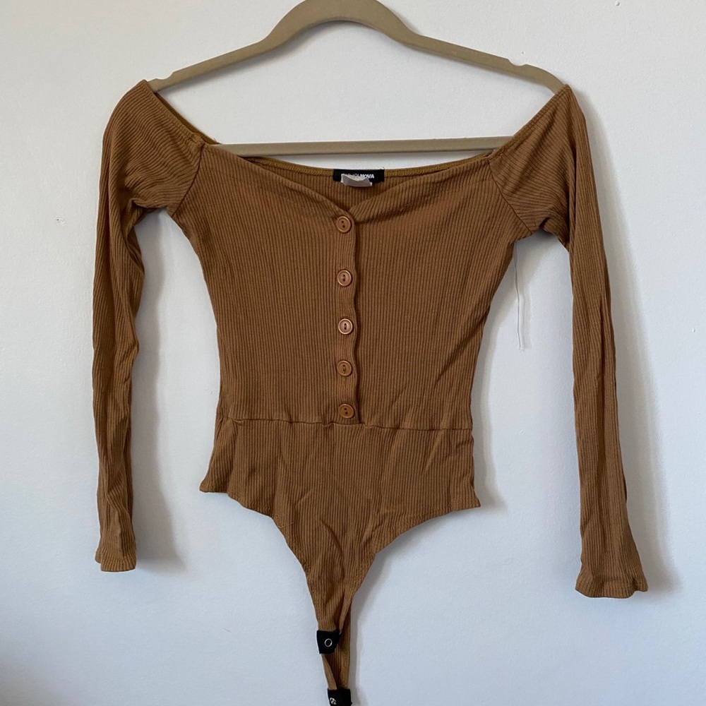 Fashion Nova off the shoulder bodysuit
